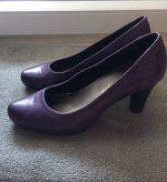 Bequemes pumps leder dunkel violett Vintage Stil 40,5 Nordrhein-Westfalen - Mönchengladbach Vorschau