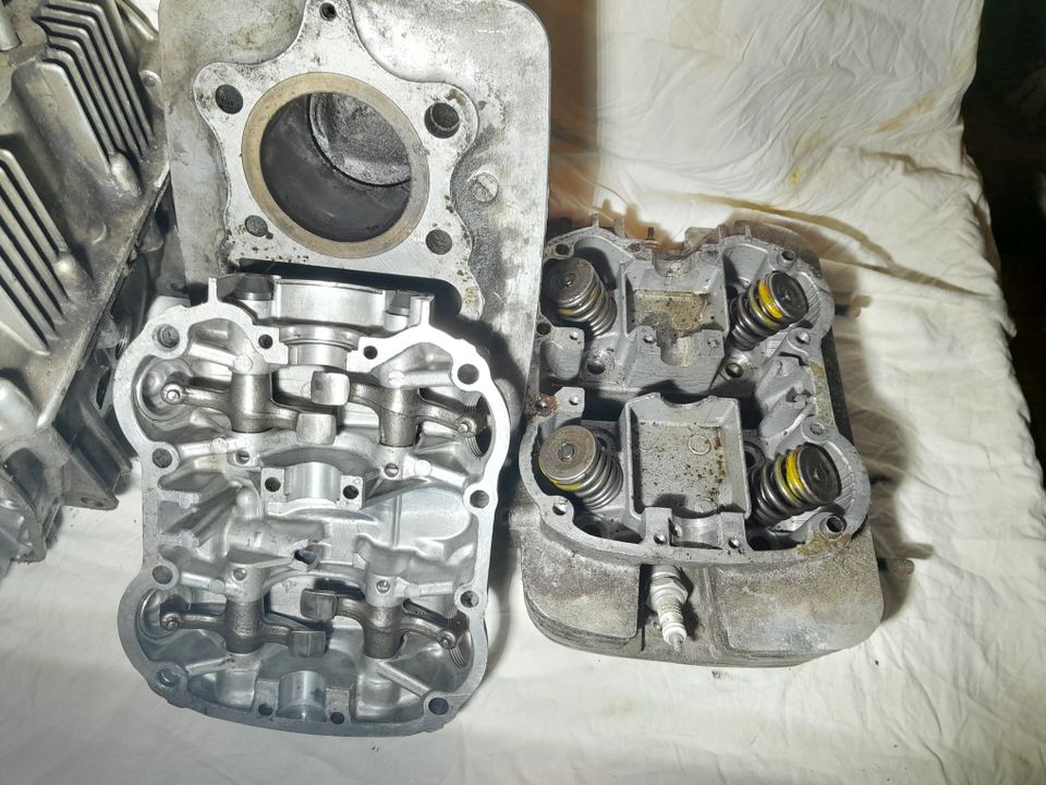 Diverse Motor-Teile von einer Yamaha XS 360, Bj. 77 in Glandorf