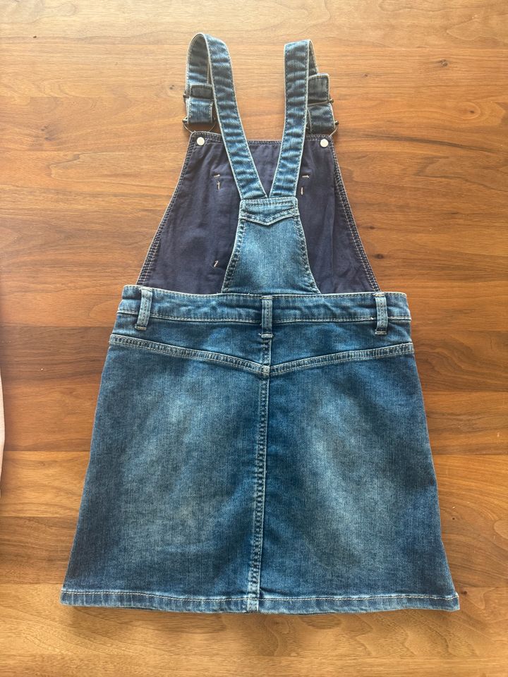 S.Oliver Jeans Kleid Gr. 128 in Kreuzau