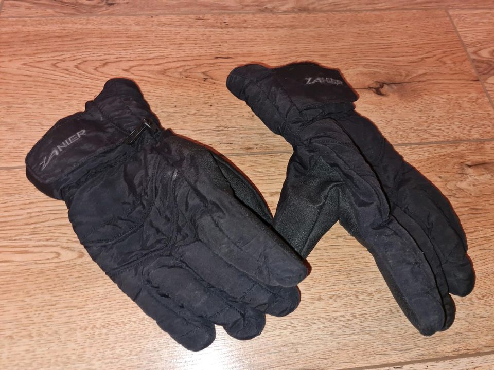 Specialized MTB Jacke Gr.L & Kappe Mütze Zainer Handschuhe in Winsen (Luhe)