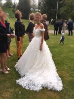 Brautkleid/Hochzeitskleid mit MEGA Schleppe Bayern - Regensburg Vorschau