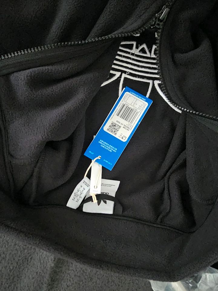 Adidas fleecejacke in Ludwigshafen