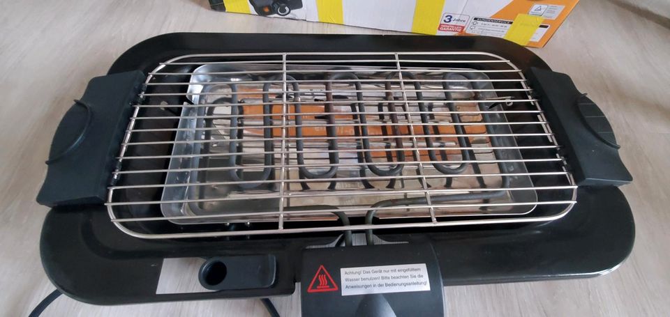 Elektro Tischgrill Grill Balkon neuwertig in Olbernhau