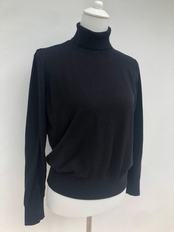 H&M Rollkragenpullover Gr. L aus Viskosemischung schwarz Herbst in Hamburg