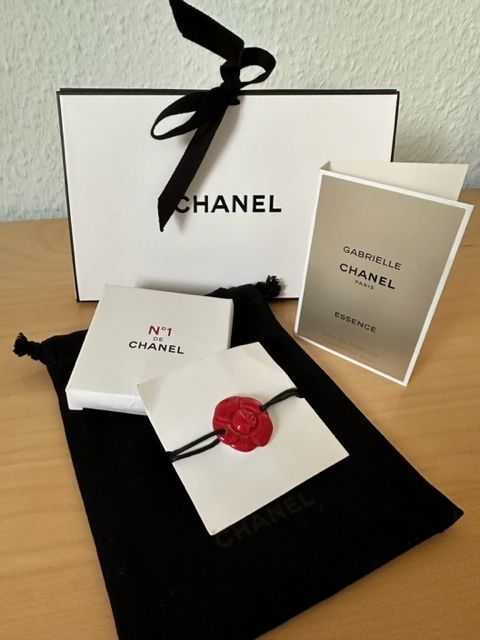 Chanel Armband VIP Keramik Kamelie rot verstellbar NEU in Dresden