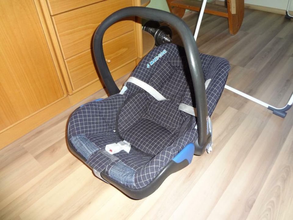 Maxi Cosi Babyschale in Rostock