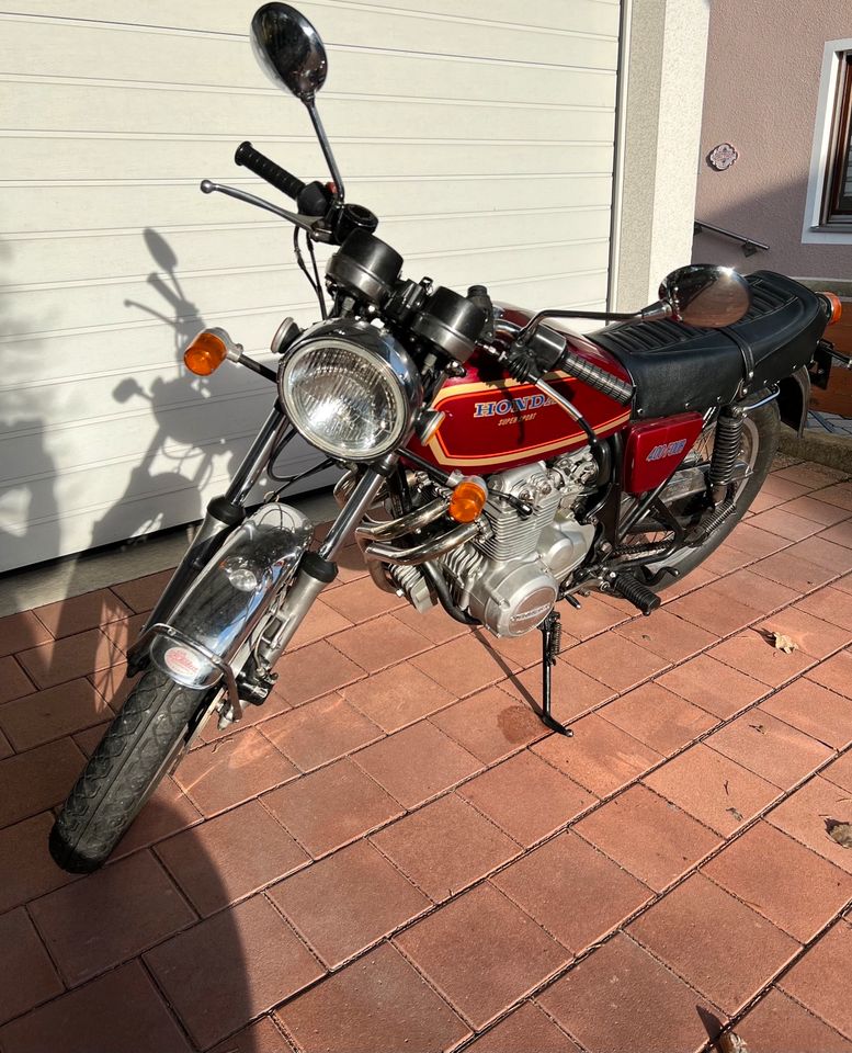 Honda CB 400 F in Grafenwöhr