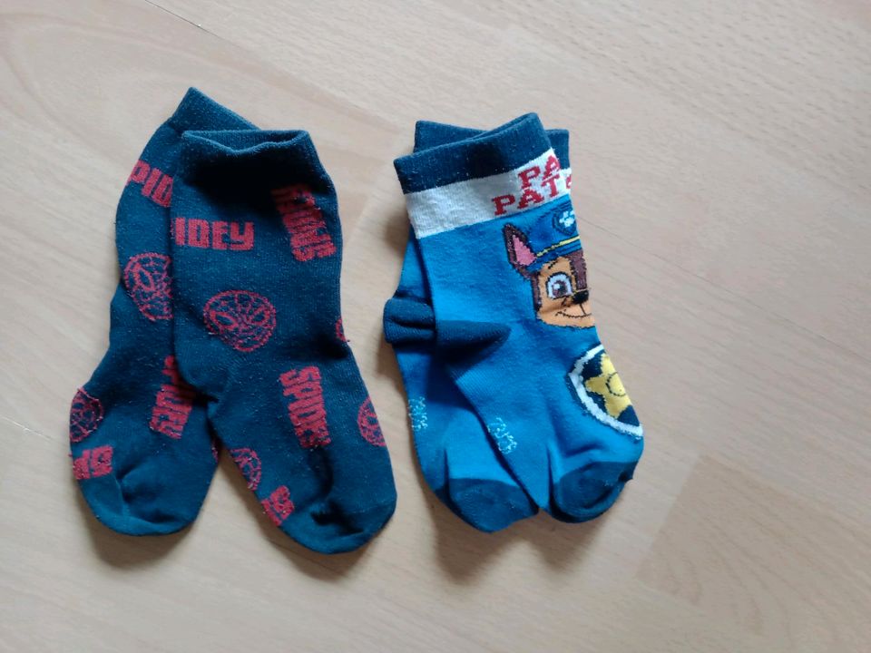 Verschiedene Kindersocken Gr. 23-26 in Hannover