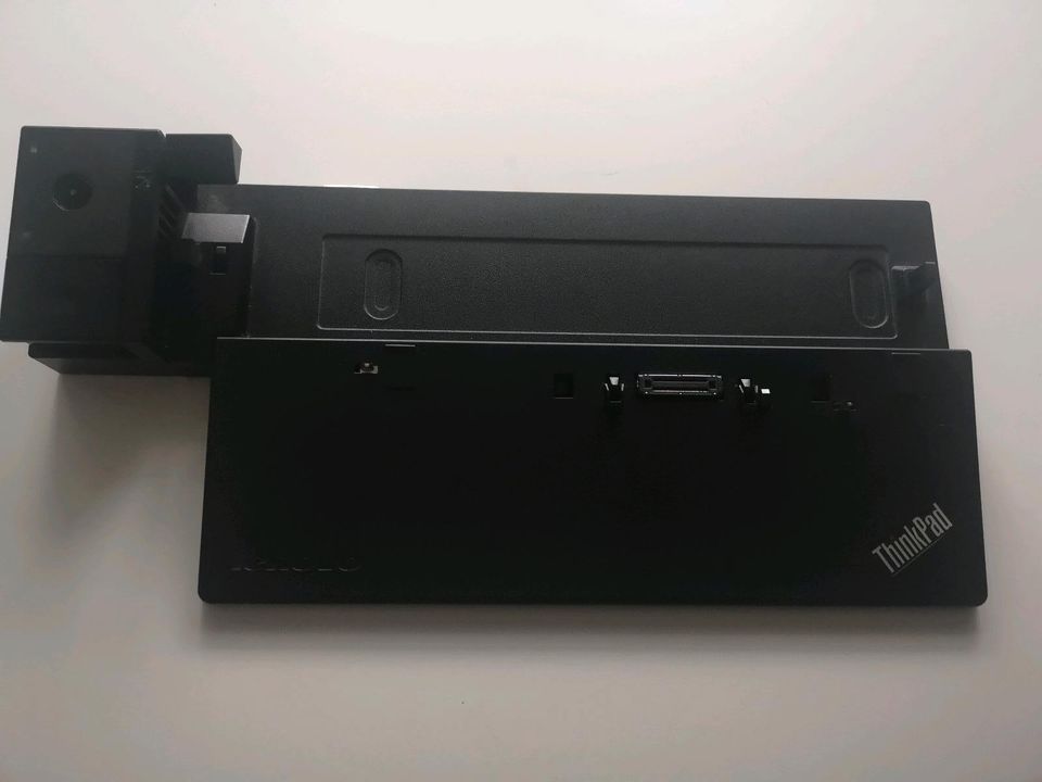 Original Lenovo ThinkPad Ultra Dock Dockinstation 40A2 in Wolfsberg