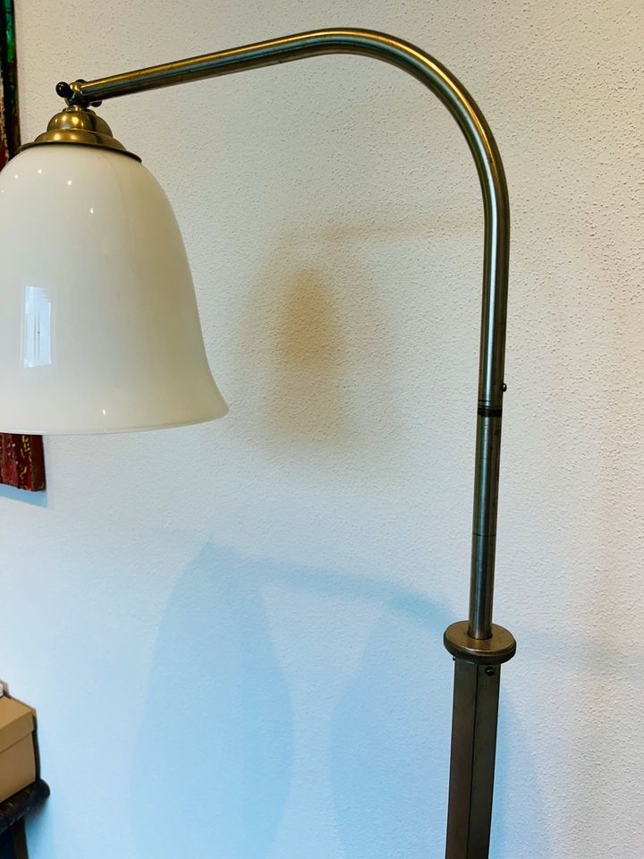 Schöne alte Jugendstil Stehlampe, Lampe, Antiquität in Vaterstetten