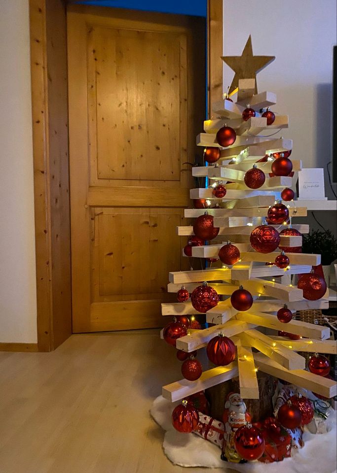 Holz Weihnachtsbaum / Dekoratsionsbaum Vorbestellung für 2024 in Polling