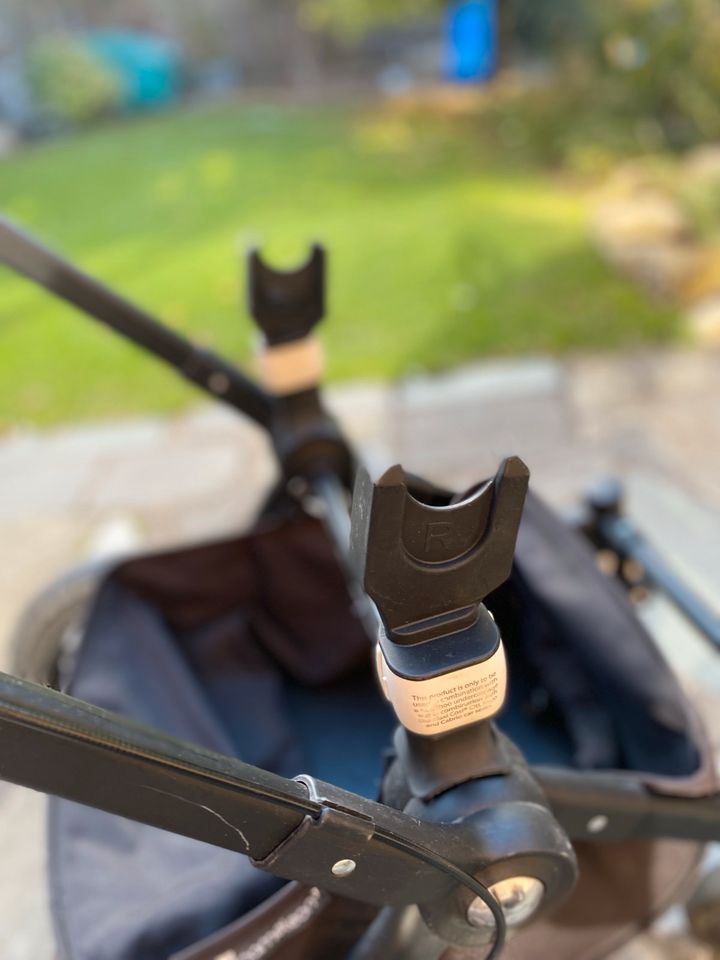 Bugaboo Cameleon 3 schwarz Kinderwagen / Buggy mit viel Zubehör in Soest