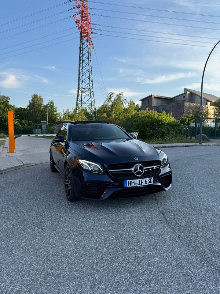 Mercedes E63 Amg Mieten ab 18! Hochzeit / Sportwagen / Top Preis in Hamburg