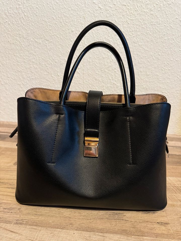 Handtasche Damen mit Henkel und Schultergurt H&M in Müden