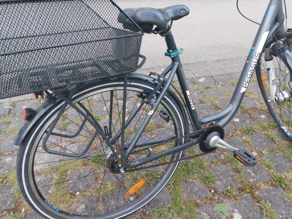 Damen Fahrrad, Pegasus 28 zoll, City bike in Augsburg