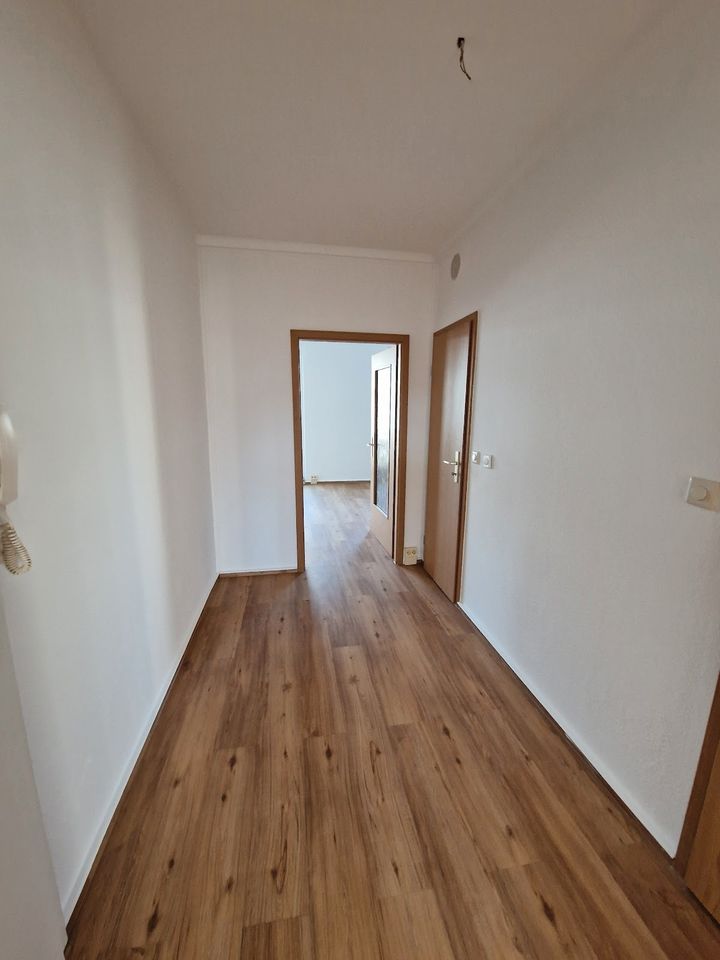 Drei Zimmer Wohnung mit Balkon nahe Universitätsklinik! in Magdeburg