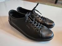 ECCO Halbschuhe Echtleder Gr. 40 neuwertig Damenschuhe Niedersachsen - Apen Vorschau