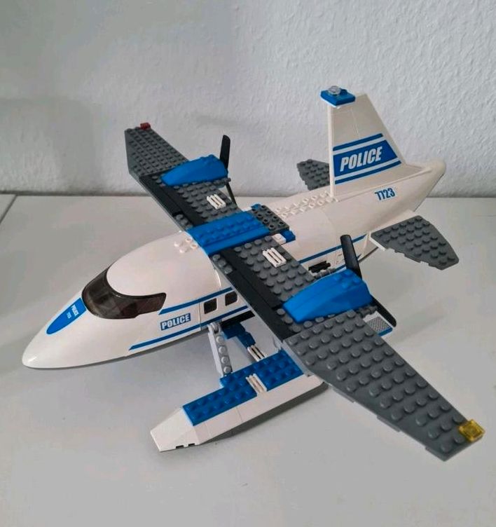 Lego Flugzeug Polizei in Plauen