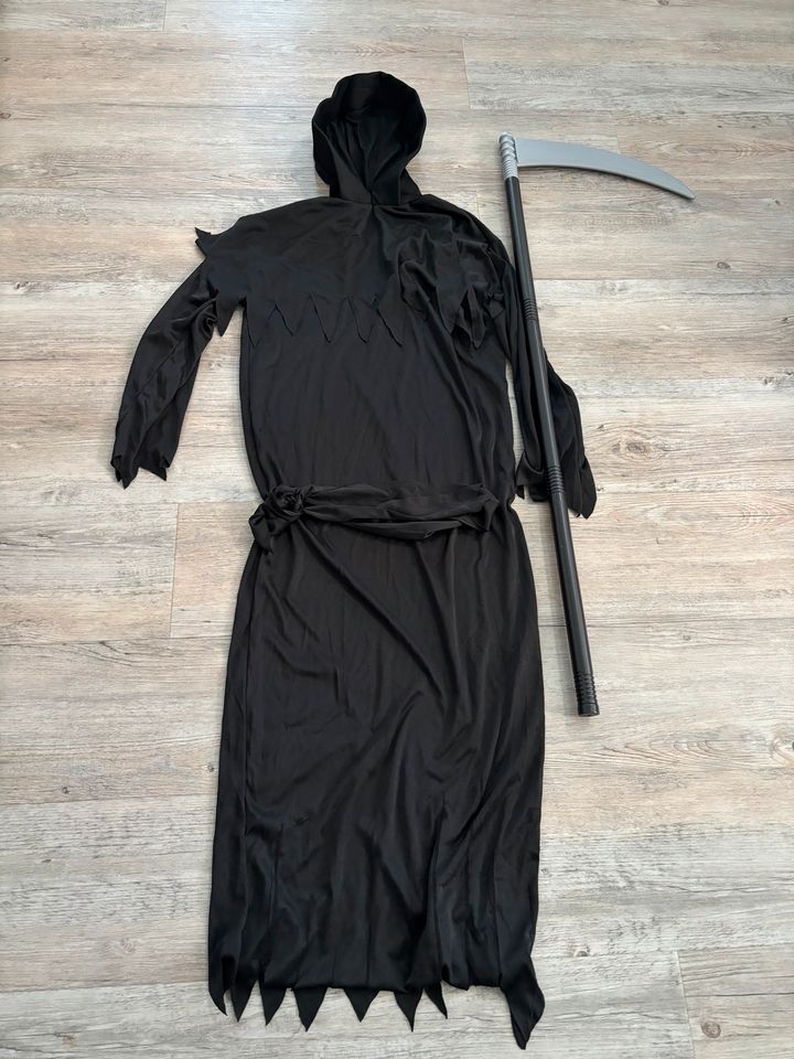 Sensenmann Kostüm / schwarzes Gewand - Kinder - 158cm in Mühlheim am Main