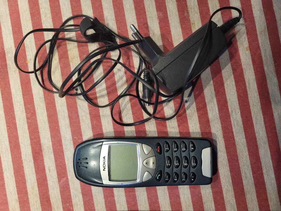 Nokia 6210 / Akku geht nicht mehr in Lüneburg