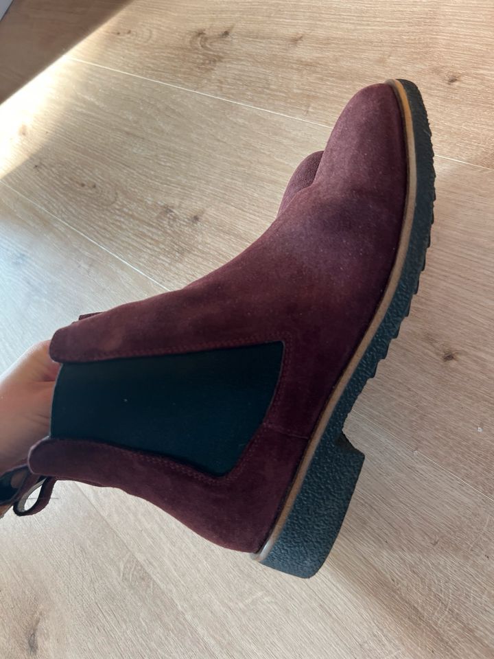 Clarks Stiefeletten Bordeaux rot gr. 38 in Kriftel