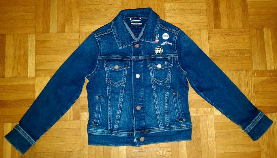 Tommy Hilfiger  Jacke Jeansjacke und Jeanshose Gr.116 WIE NEU. in Kamen