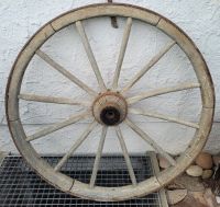 Altes Holzwagenrad, Durchmesser ca. 107cm Baden-Württemberg - Sulz Vorschau