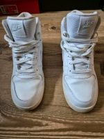 Nike High Top Sneaker weiß Gr. 40/US 8,5 Nordrhein-Westfalen - Geldern Vorschau