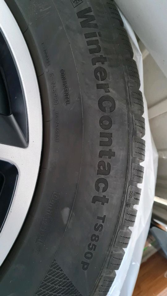 Winterräder 215/65 R17 99H auf VW Tiguan Stahlfelge in Schwerte