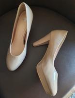 Lack-Pumps nude Gr. 38 von H&M wie neu Baden-Württemberg - Bretten Vorschau