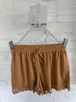 Lederimitat Shorts Wildleder beige Cognac braun Größe 38 Bayern - Greding Vorschau