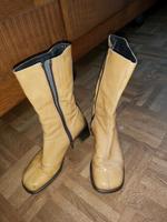 Stiefel halbhoch aus Lackleder Rheinland-Pfalz - Koblenz Vorschau