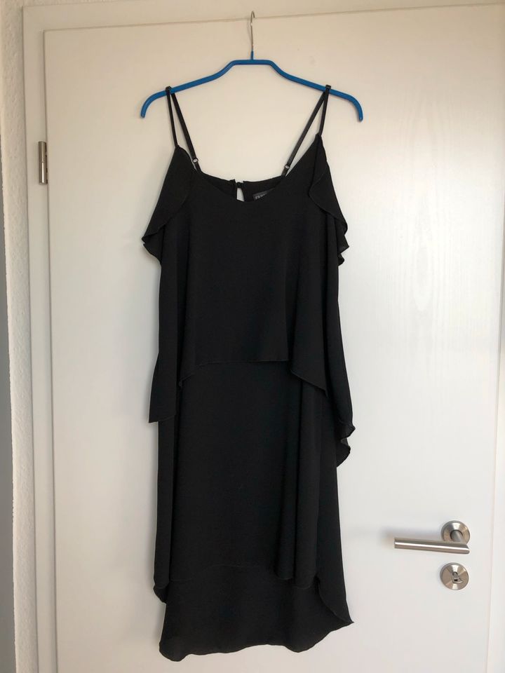 Sommerkleid, schwarz, verstellbare Träger, Einheitsgröße, wie Neu in Offenbach