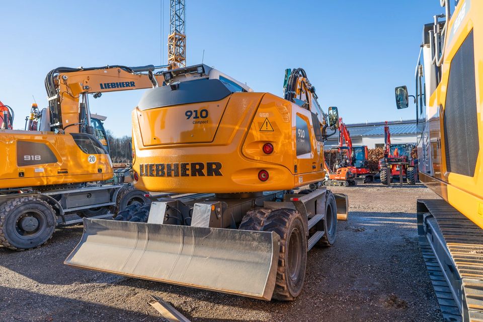 Liebherr Bagger A 910 C-1837 G6.1-D Litronic in Traunstein