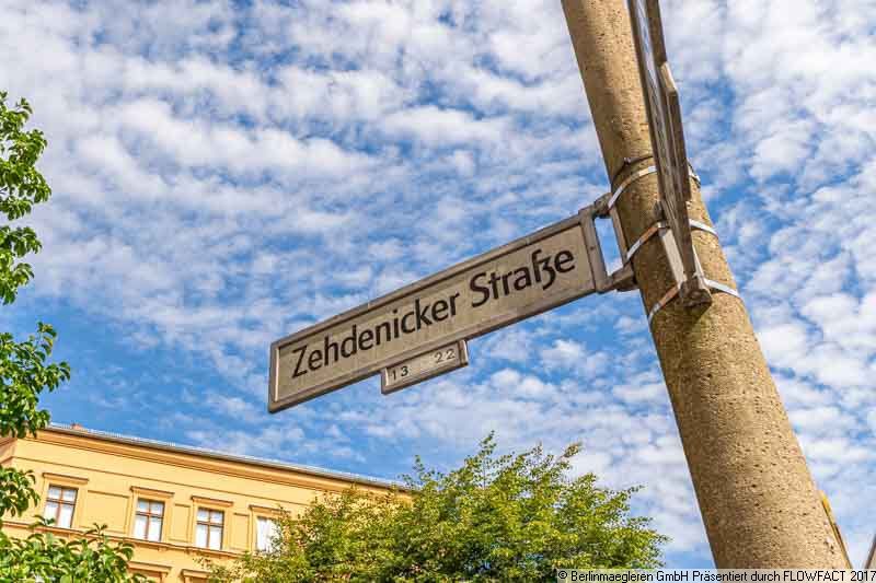 Ready-to-occupy 2-room flat in a well-kept building in Berlin