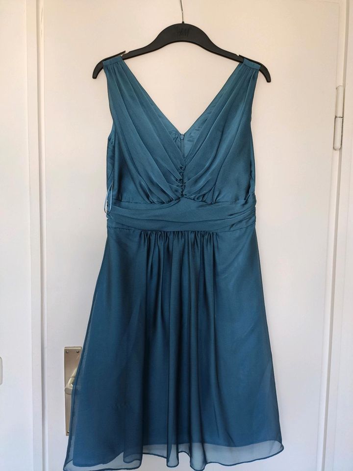 Cocktailkleid türkis (Gr. 40) in München