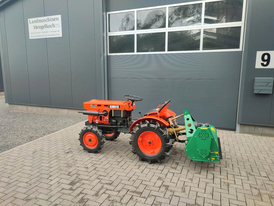 Kleintraktor Kubota B 7001 + Hammerschlegelmulcher 100 cm NEU in Auderath