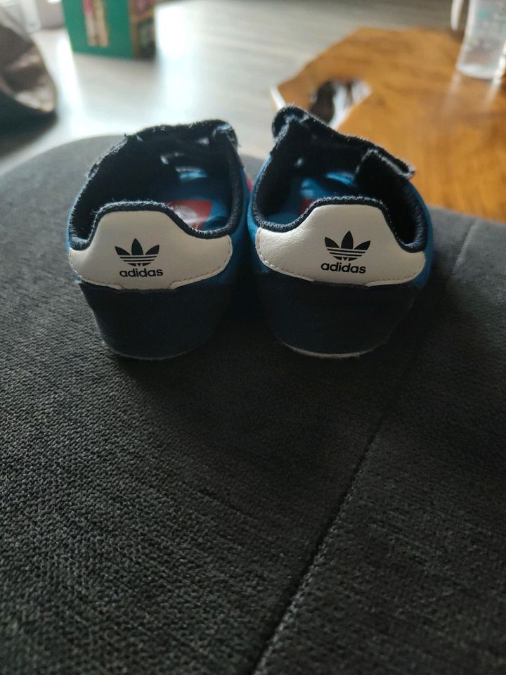 Babyschuhe Adidas Gr. 20 in Worbis