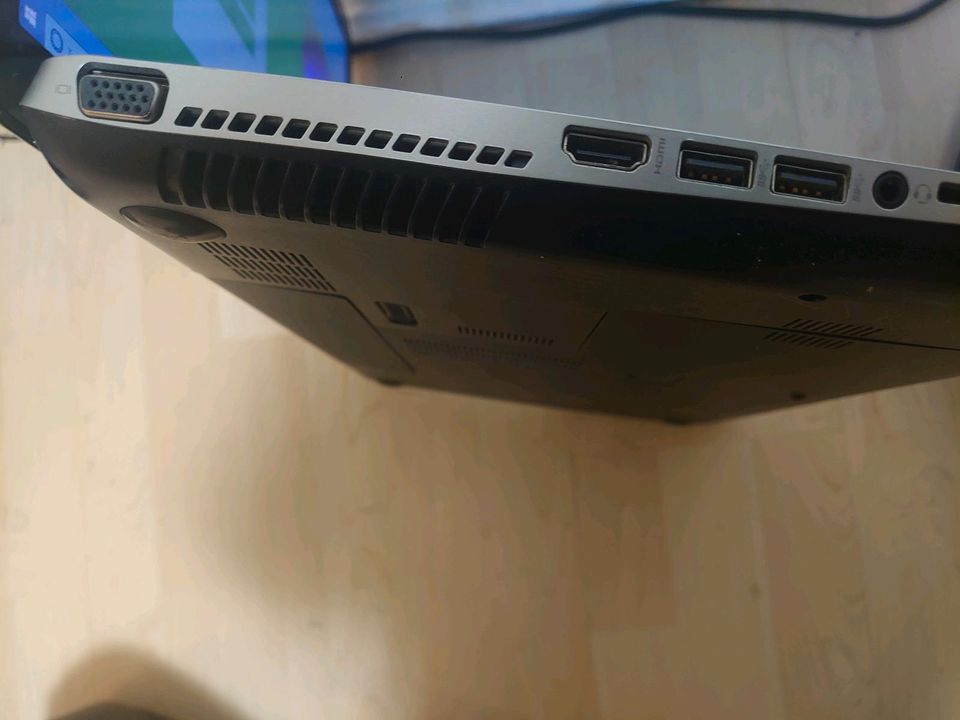 Notebook HP 17,3zoll i5 6GB 120SSD in Reinbek