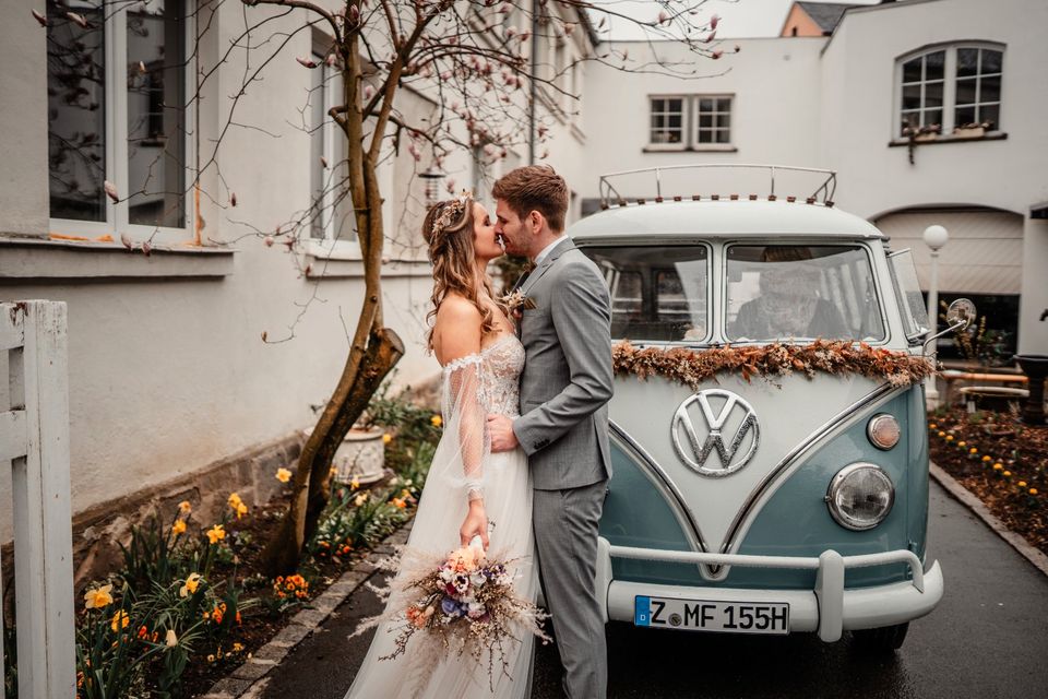 Hochzeitsauto Eventauto Fotoshooting mieten VW Bus T1 Bulli in Zwickau