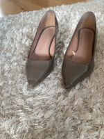 Benetton- Pumps in grau Gr.38 Nordrhein-Westfalen - Paderborn Vorschau