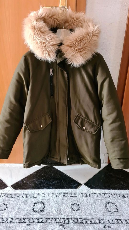 Mango Damen Winterjacke Neu Größe M in Göttingen