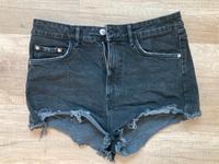 Schwarze Jeans Shorts von Zara, Gr. 40 Bayern - Bad Grönenbach Vorschau