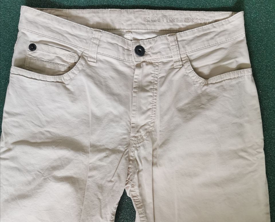 Sommer-Jeans "Camel active", Gr. 34/32, beige, Maße im Text in Zühlen (b Neuruppin)