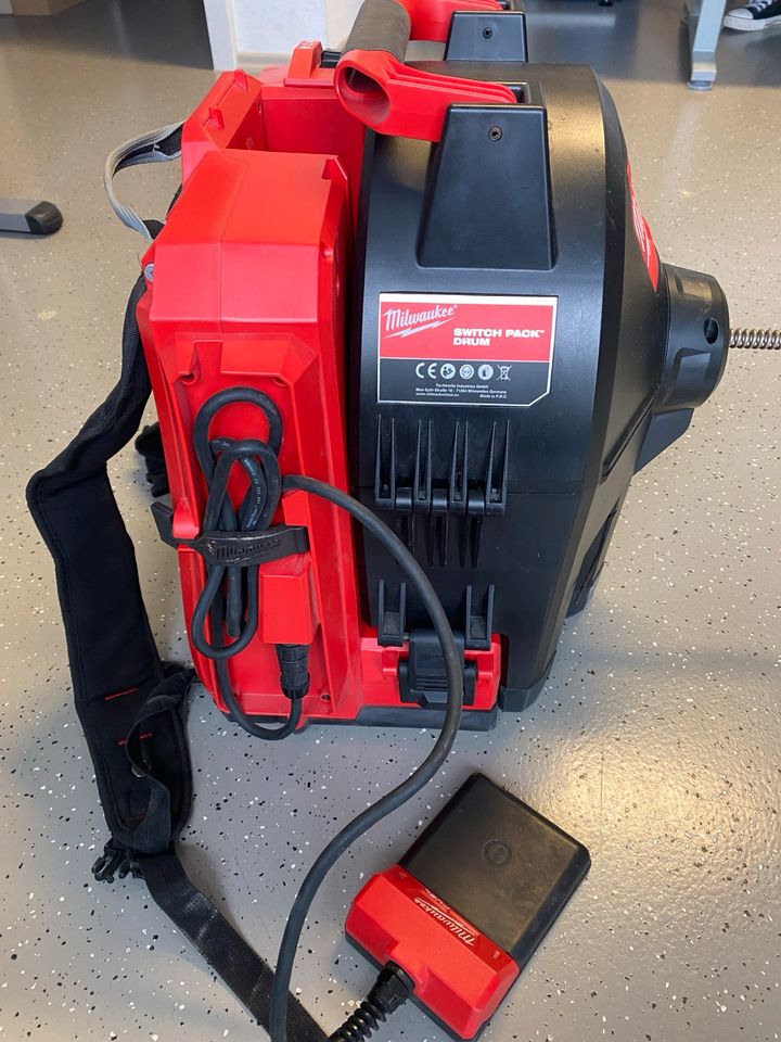 Milwaukee M18 FUE™ AKKU-ROHRREINIGER MIT SPIRALE gebraucht in Neumarkt i.d.OPf.