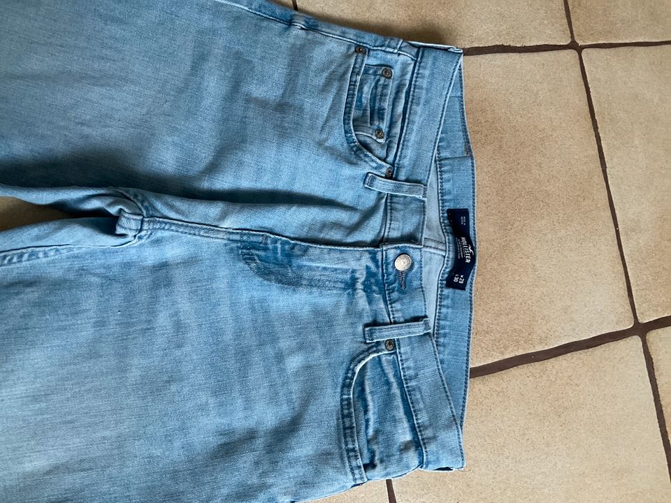 Hollister Jeans Hose 29/30 in Essen