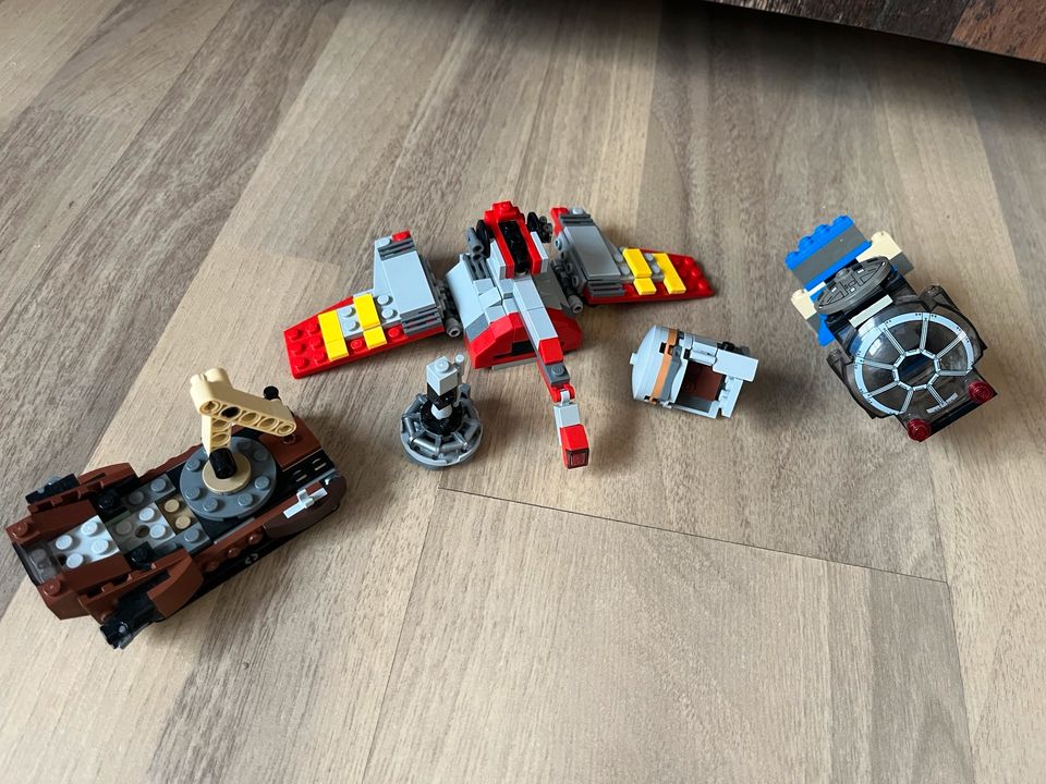 Lego Star Wars Konvolut Hoth 7749 7915 7869 75229 - 23 Figuren in Bad Laasphe