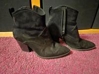 Schwarze Halbstiefel Mitte - Tiergarten Vorschau