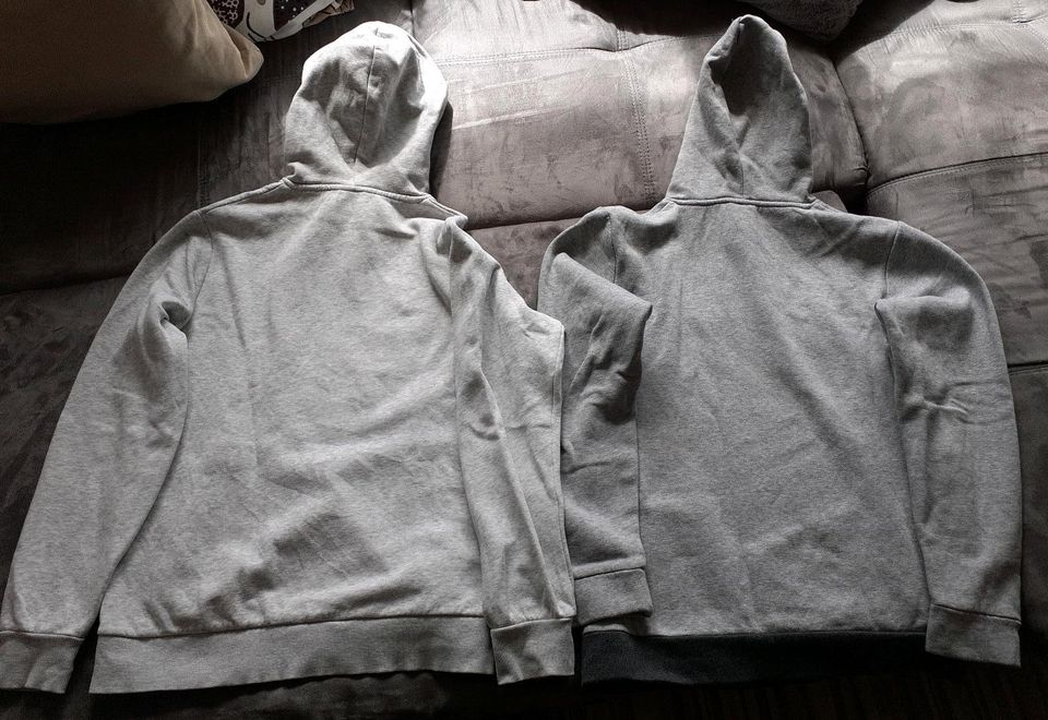 2 Sweatshirts Hoodies von Jack & Jones Größe S in Lenzkirch