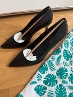 Minelli Pumps Schuhe Heels NP160€ Neu Leder schwarz TOP Gr. 39 Altona - Hamburg Othmarschen Vorschau